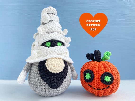 Halloween Mummy Gnome Crochet Pattern with crazy pumpkin, Halloween gnomes, Holiday gnomes, Thanksgiving gnomes, Fall decor