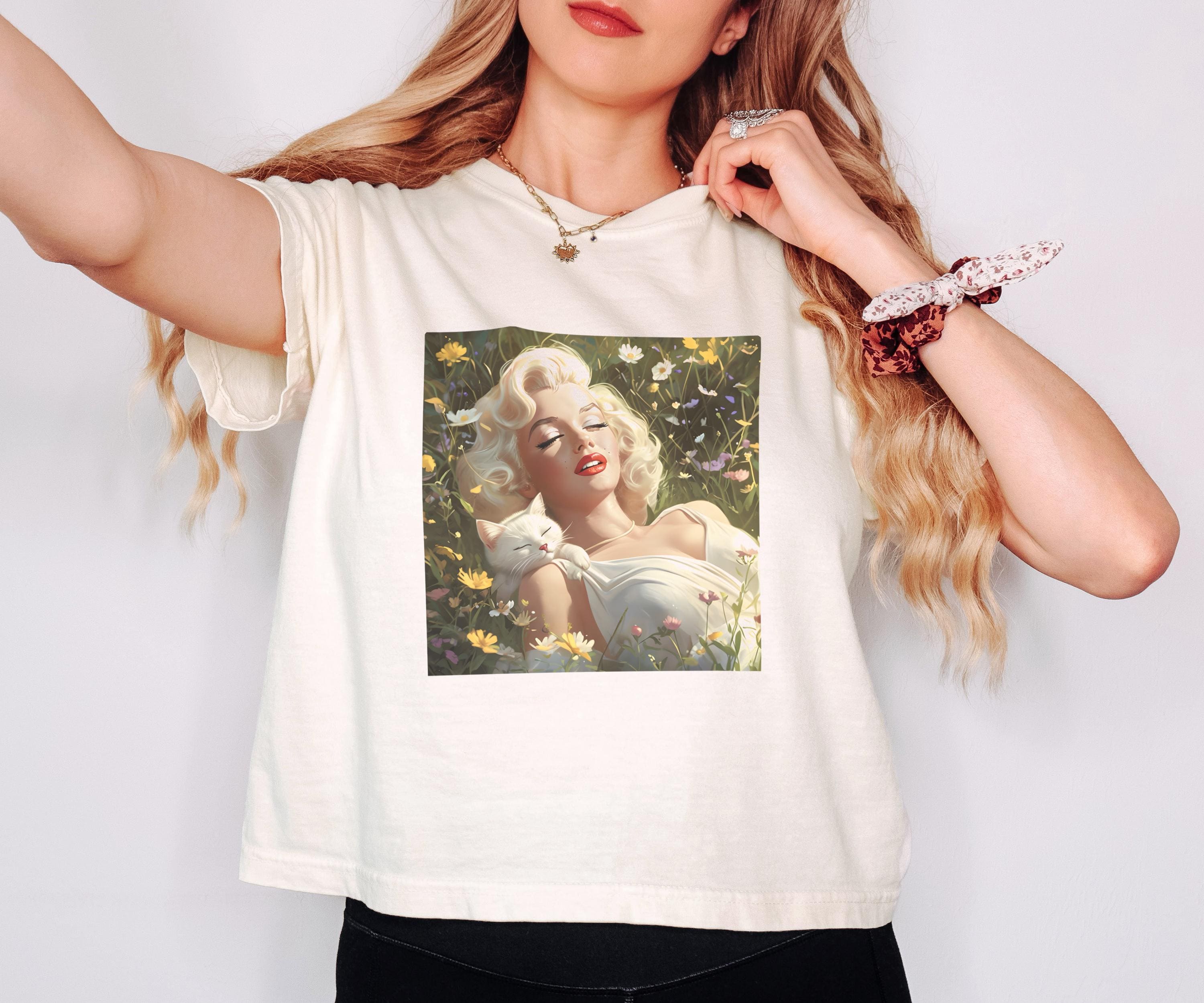 Illustration of Marilyn Monroe Dreaming, Pastel Boxy Tee, Retro Style T-Shirt, Flower Field Illustration Shirt, Vintage Hollywood Tee