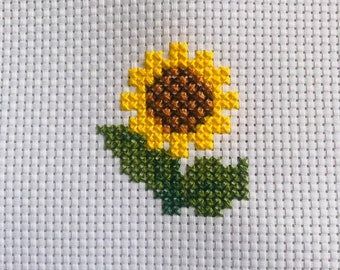 Sun flower cross stitch pattern PDF, Modern cross stitch, Beginner cross  stitch pattern, Easy cute pattern for kids