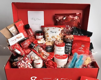 Rote Geschenkbox, Korb, komplettes Geschenk für Sie, Teddy, Blumen, Kerzen, Zubehör, Snacks, Pralinen, Rosen, perfekt, vollständig anpassbar