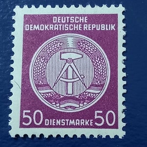 Sello postal 50 pf.  Alemania DDR 1956