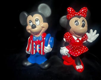 Estatua de Mickey y Minnie de Walt Disney