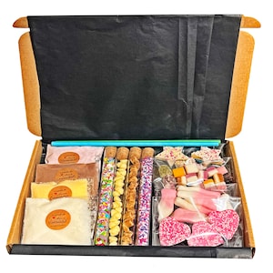 Luxury Milkshake Kit Gift: Fun Birthday Treat, Christmas gift, kids milkshake creation kit