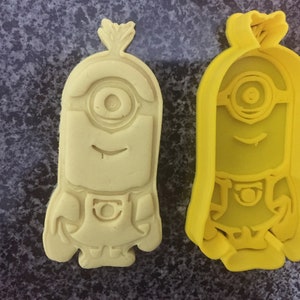 one eyed minion cookie cutter embosser