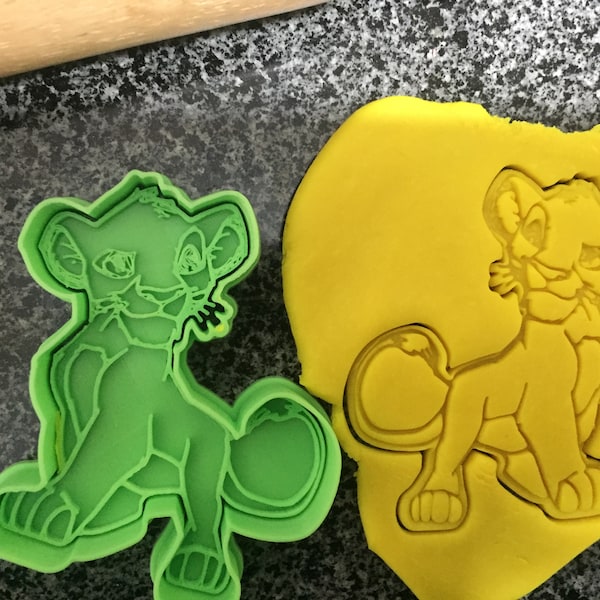 famous lion cub cookie cutter embosser