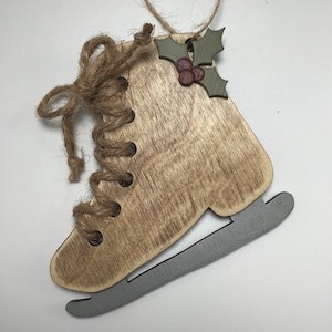 Ozdoba łyżwiarska SVG/Bożonarodzeniowy laser SVG/Warstwowa ozdoba SVG/Plik ozdoby świątecznej/Glowforge SVG/Plik cięcia świątecznego