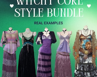 Puede incluir: Una colección de cinco conjuntos de estilo witchy core exhibidos en maniquíes. Los conjuntos incluyen faldas, tops y accesorios en capas en tonos morados, negros y marrones. El texto "Witchy Core Style Bundle" se muestra en la parte superior.