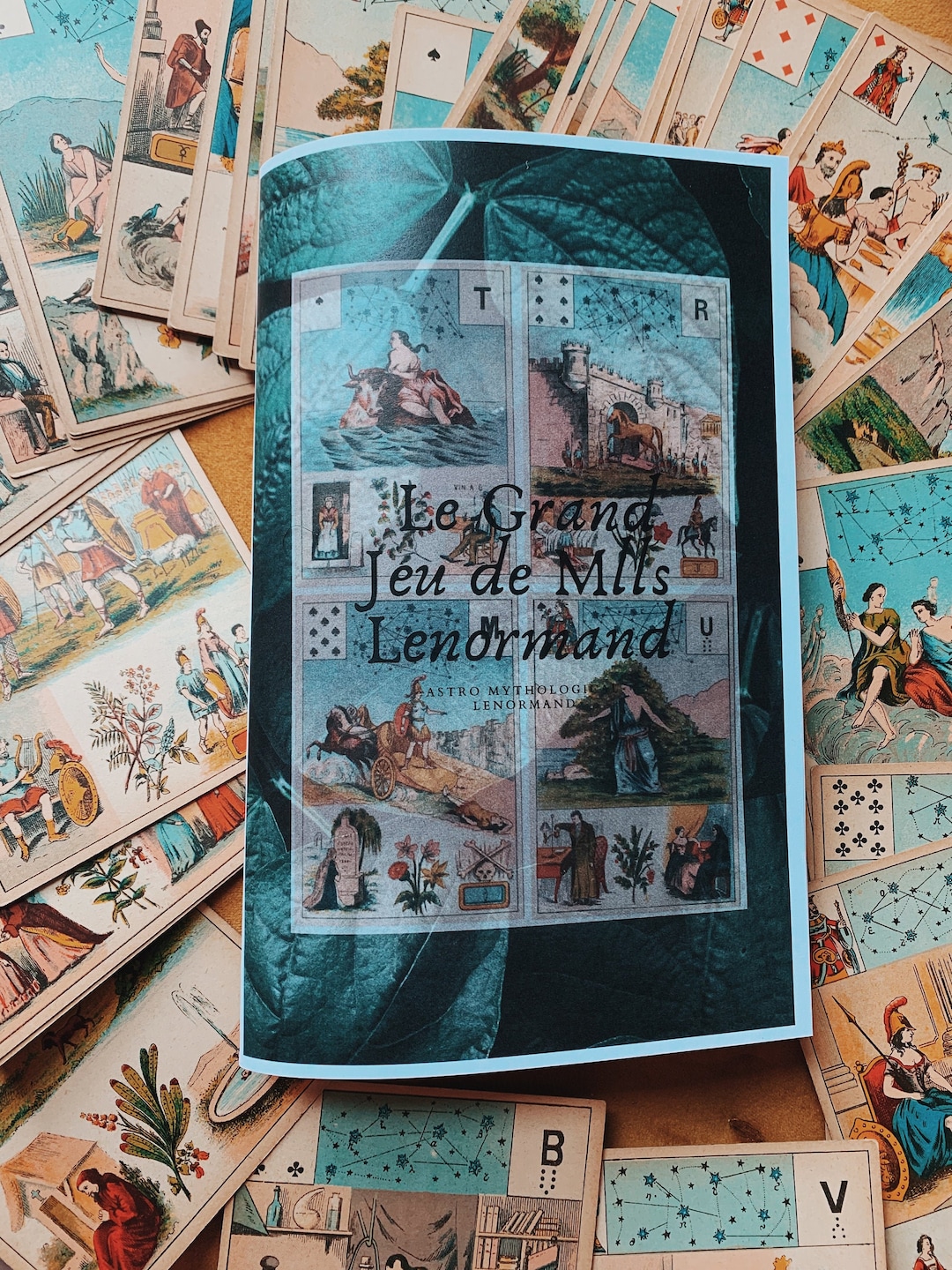 【貴重書】Grand jeu de mlle lenormand The Grand Jeu Lenormand Oracle: The Divination System of