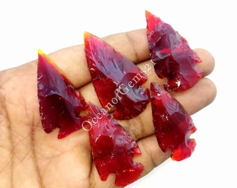 Red Garnet Glass Arrowhead,  Man-made Glass Arrowhead, Aero Head Crystals, Arrowhead Stone - Red Garnet Arrowhead - Cabochon Gemstone Lot