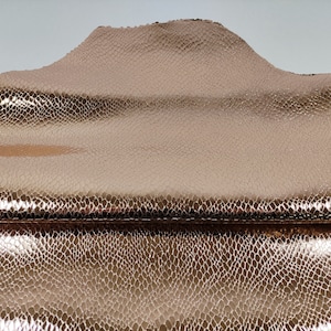 Rose gold reptile textured goat leather whole hide, metallic goatskin snake print luxury leather for crafts, thickness 0.6 - 0.9mm