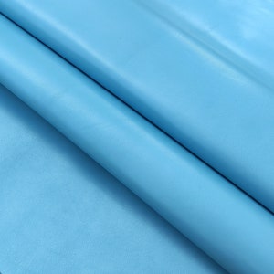 Pelle di capra pieno fiore azzurro chiaro per fodera, tessuto in pelle azzurro, forniture artigianali all'ingrosso, spessore 0,8 - 1 mm