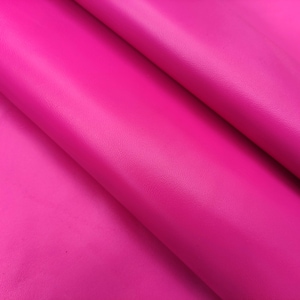 Piel de oveja auténtica de grano completo de color rosa intenso, tejido de cuero suave para bolsos, suministros para artesanías de joyería, grosor 0,8-1,2 mm