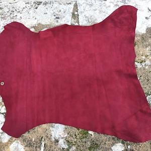 Pelle di vitello italiana rosso bordeaux, morbida pelle bovina intera pieno fiore da 0,8-0,9 mm di spessore