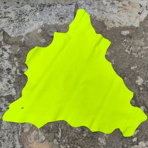 Pelle di canguro giallo neon vivido, pelle pieno fiore impermeabile fluorescente, morbida e resistente, materiale per bricolage, spessore 1-1,2 mm