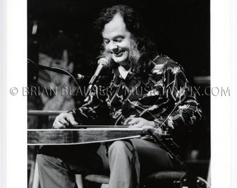 Foto d'epoca di David Lindley: stampa alla gelatina d'argento del 1995, Mountain Stage Charleston WV