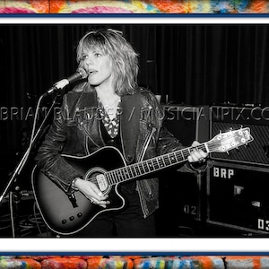LUCINDA WILLIAMS Photo - 13x19 - Vintage Photograph - Contemporary Digital Print - Concert Musician Photography - Country Music Lover Gift