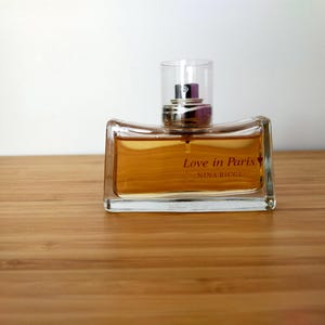 Love In Paris parfum van Nina Ricci 50ml / 1.7 fl.oz. in eau de parfum-tester - ZELDZAME VINTAGE