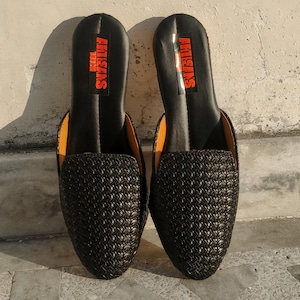 Women woven Design Mules, back Open Slip on, Women flats loafers, Cute sandal, bridesmaid flats, Ethnic Footwear, close toe black mule shoes
