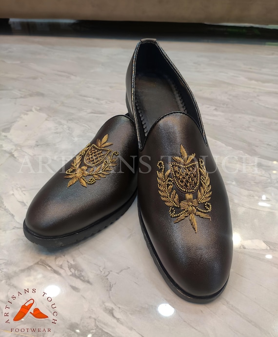 Handmade Brown Vegan Leather Men Slip on Loafers, Zardozi Embroidered Groom Shoes, Indian Ethnic Men shoes, Artisanal Luxury Punjabi Jutti,