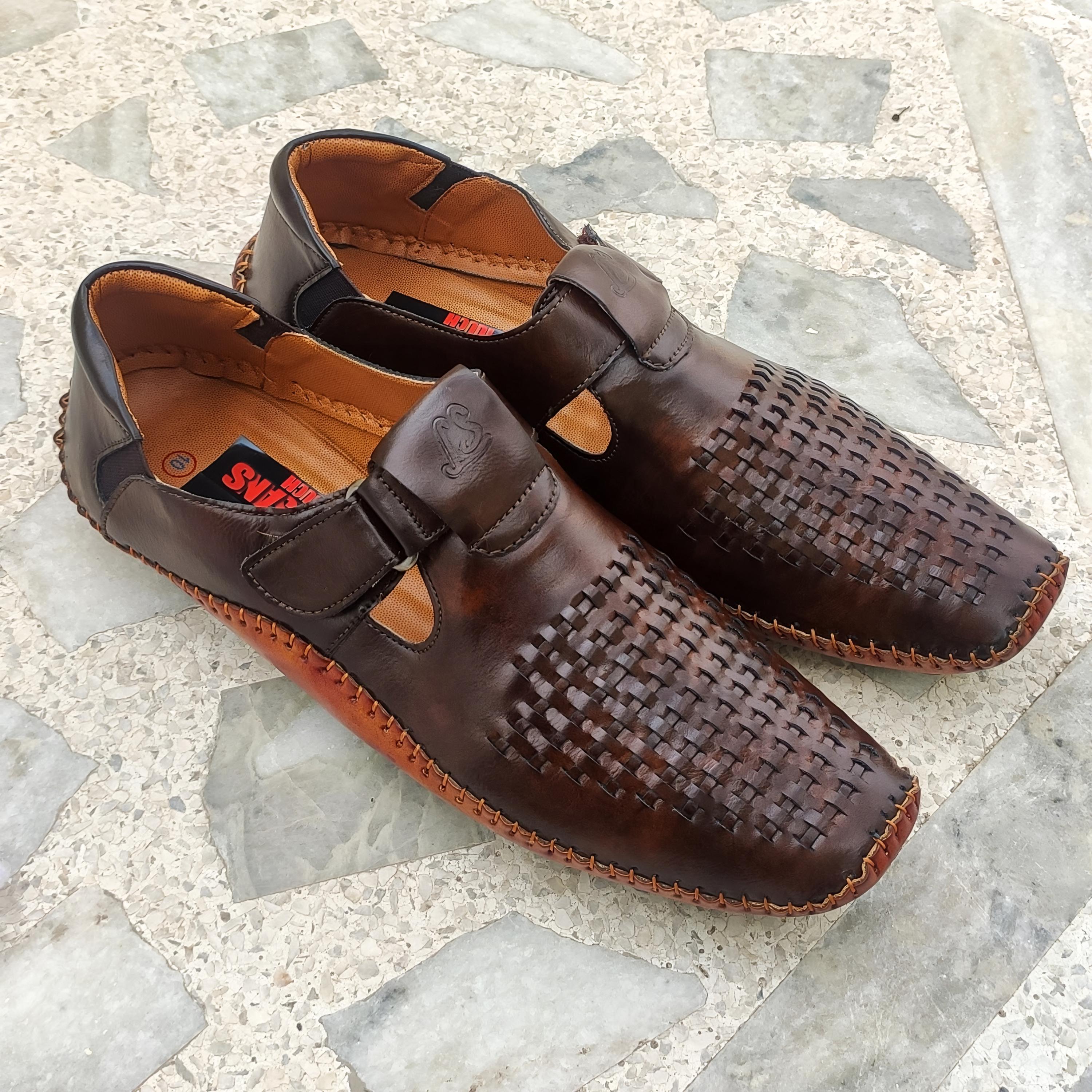 Traditional Men\'s Brown Leather Jutti - Handcrafted Slip-On Men main image 3