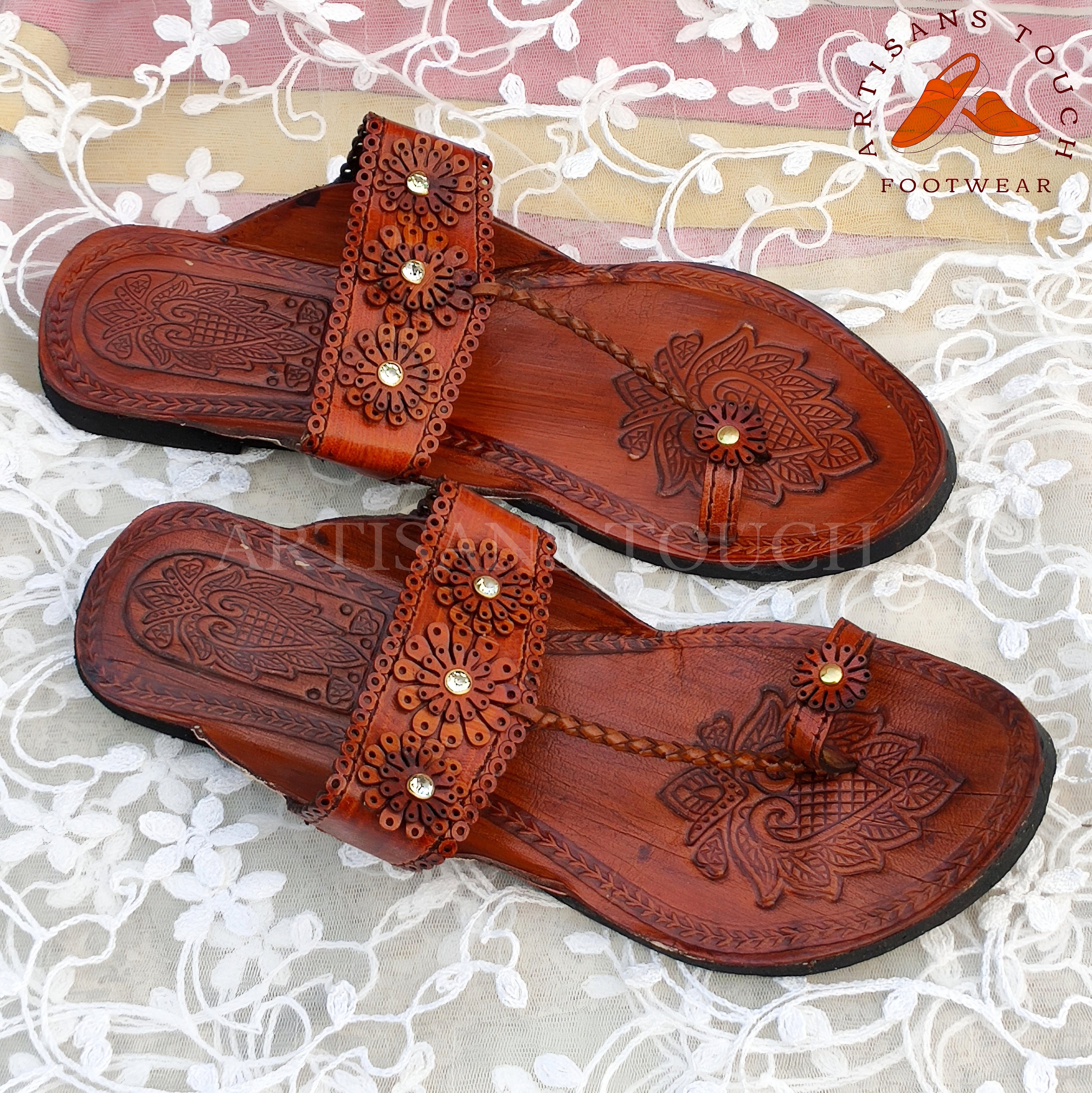 NATURAL HANDMADE INDIAN
SANDAL KOLHAPURI Style toe-Ring Tan Leather Sandals NEW Indian Shoes Toe Ring Sandals - Etsy main image 2