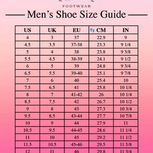 Op de afbeelding: Een tabel met schoenmaten voor mannen in US, UK, EU, centimeters en inches. De tabel staat op een roze achtergrond met een logo bovenaan dat "Artisans Touch Footwear" zegt.