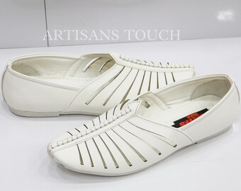 Mens White Ethnic Jutti Shoes: Handmade Punjabi Groom Shoes