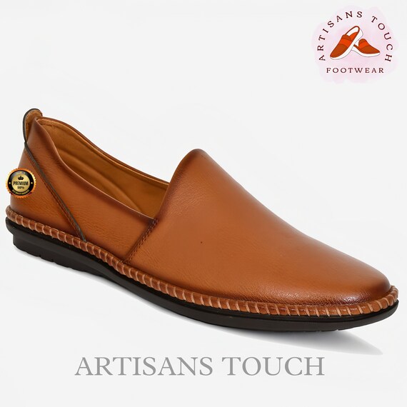 Mocassini uomo slip on classico sportivo in vera pelle abrasivata marrone cuciture in punta bon bon fondo bianco alto uomo mocassini LUISANTIAGO | MaluShoes