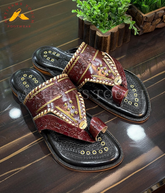 Handmade Black & Cherry Brown Kolhapuri Men's Sandals, World Class Ethnic Sandals For Wedding And Festive Wear, Luxurious Groomsmen Footwear