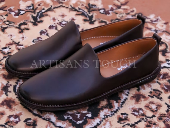 Gold Color Mens Wedding Handmade Shoes | Ethnic Jutti for Men | Traditional  Handmade Mojari | Indian Wedding Shoes for Men | Shoe with Kurta – Kaash
