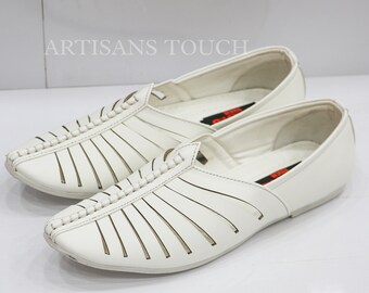Scarpe Jutti in pelle bianca da uomo: slip-on etniche