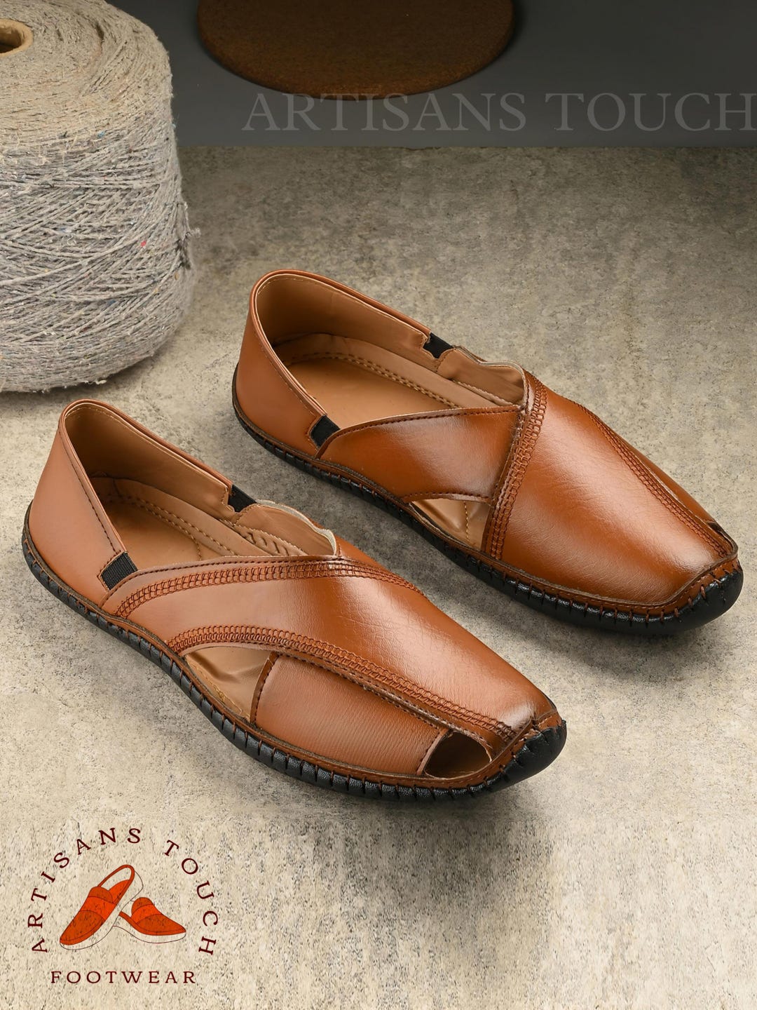 Scarpe Jutti indiane fatte a mano: slip-on etniche Mojari in pelle