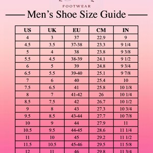 以下が含まれることがあります： 米国、英国、EU、cm、インチの男性用靴のサイズを示す表。表はピンクの背景に、2 つの茶色の靴の小さな画像が上部に表示されています。