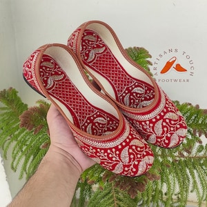 Handmade Red Velvet Khussa Jutti: Embroidered Indian Wedding Shoes