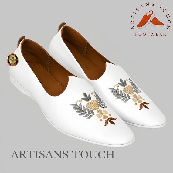 Mens Embroidery White Slip on Shoes, High Comfortable  display picture 2