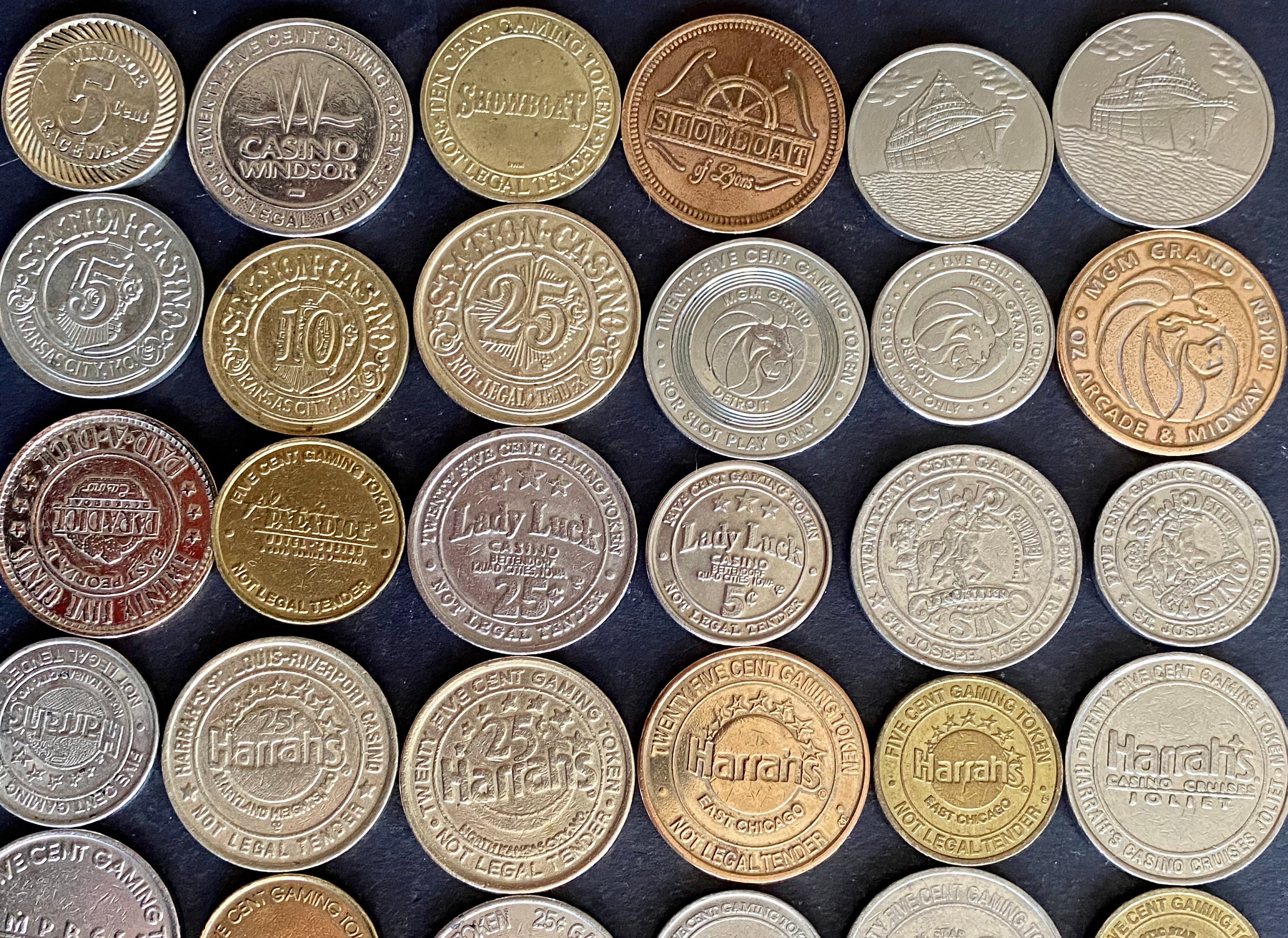 Premium Photo | Slot casino coin