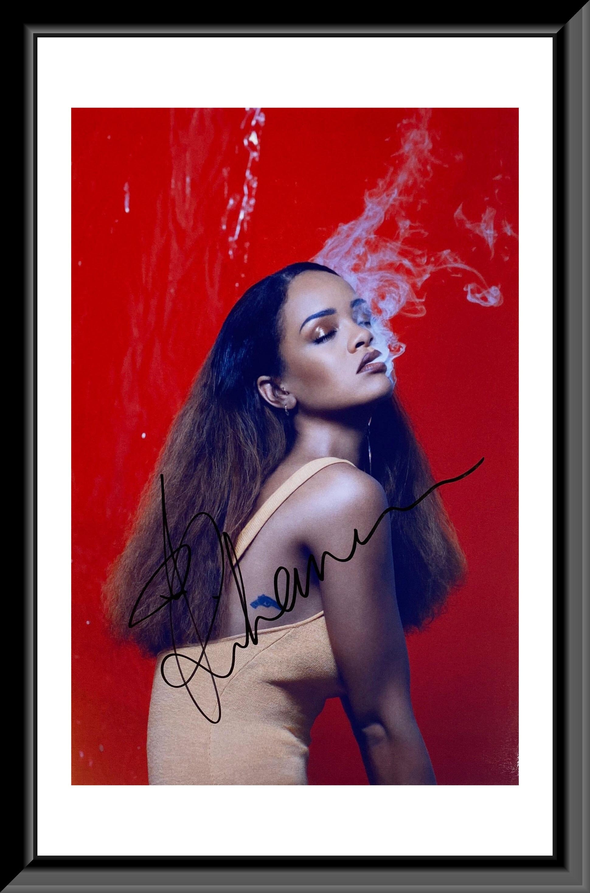 RIHANNA signed autographed photo COA Hologram