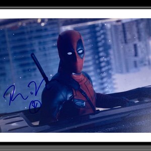 HWC Trading Deadpool 2 Ryan Reynolds 16 x 12 inch Framed Gifts Printed  Poster Signed Autograph Picture for Movie Memorabilia Fans - 16 x 12  Framed