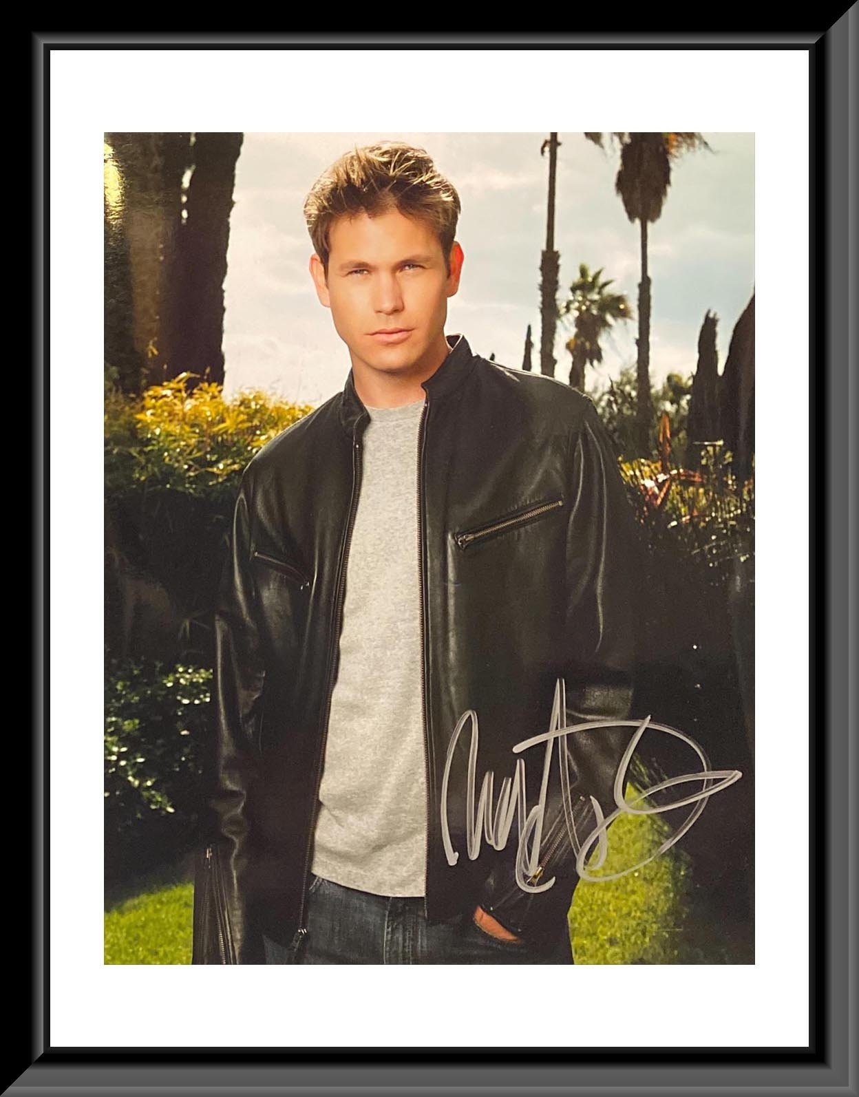 The Vampire Diaries Matthew Davis as Alaric Saltzman 8 x 10 inch Photo at  's Entertainment Collectibles Store