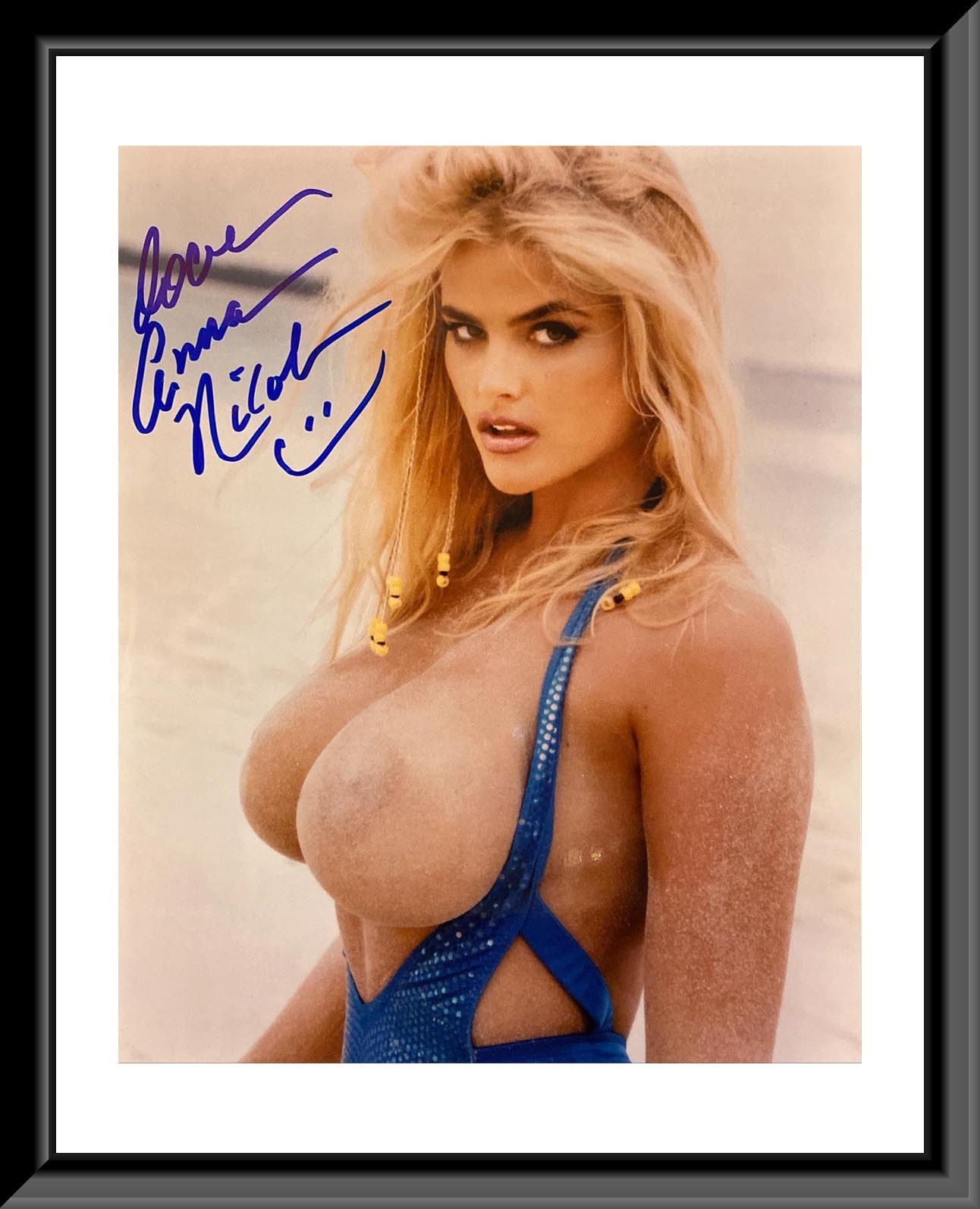 Anna Nicole Smith Signed Photo photo