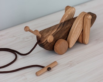 Kerstcadeau voor kinderen: houten trekspeeltje sprinkhaan voor peuteractiviteit, educatief montessorispeelgoed voor 1 jaar oud, cadeau voor 1e verjaardag