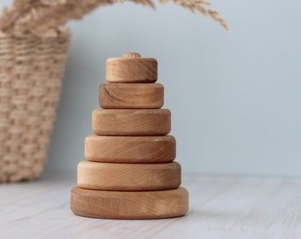 Natural wood Stacking Pyramid for 1 year old - Montessori educational toy, Sensory Waldorf toddler toys, Baby boy girl first birthday gift