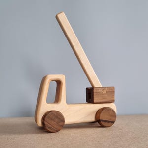 Kerstcadeau baby - Houten autospeelgoed op wielen voor kinderen van 1 2 3 jaar oud, cadeau babyjongen, educatief Montessorispeelgoed voor peuter Mini crane
