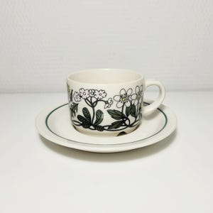 Arabia Finland FLORA coffee cup and saucer, designed by Esteri Tomula. Nordic vintage, Made in Finland
