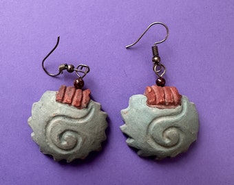 Ehecailanacochtin, Cut Conch Earrings, Mexica (Aztec) Traditional Jewelry, Ceramic, Ehacatl, Quetzalcoatl