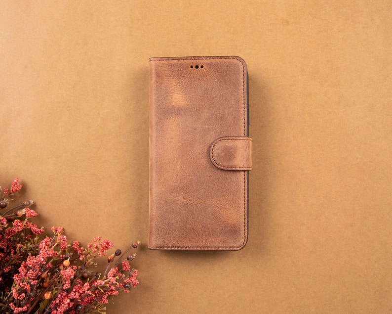 Light Brown Leather iPhone 11 Series Magnetic Detachable Wallet Case whit Card Slots iPhone 11 Pro Pro Max Protective Back Cover Cases