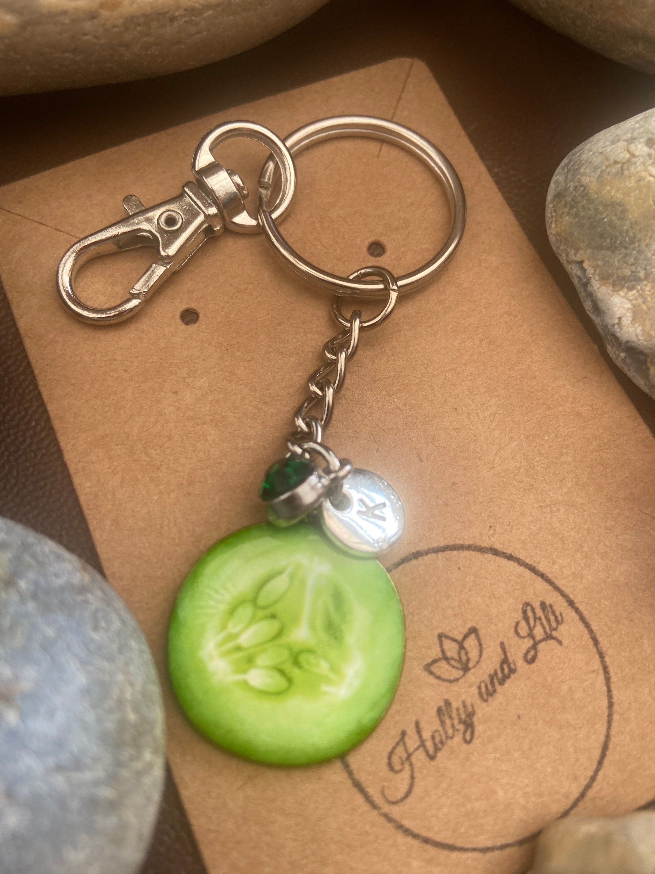 JAMNGHB Lot De 10 Porte-clés En Résine Robuste En Forme De Concombre - Pratique Et Portable - Décoration Pour Sacs Et Clés - Usage Décontracté