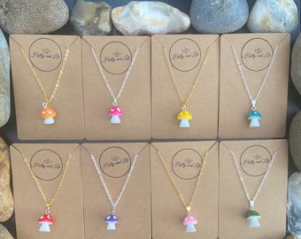 Mini Mushroom Necklace: Colorful Toadstool Charm, Novelty Chain