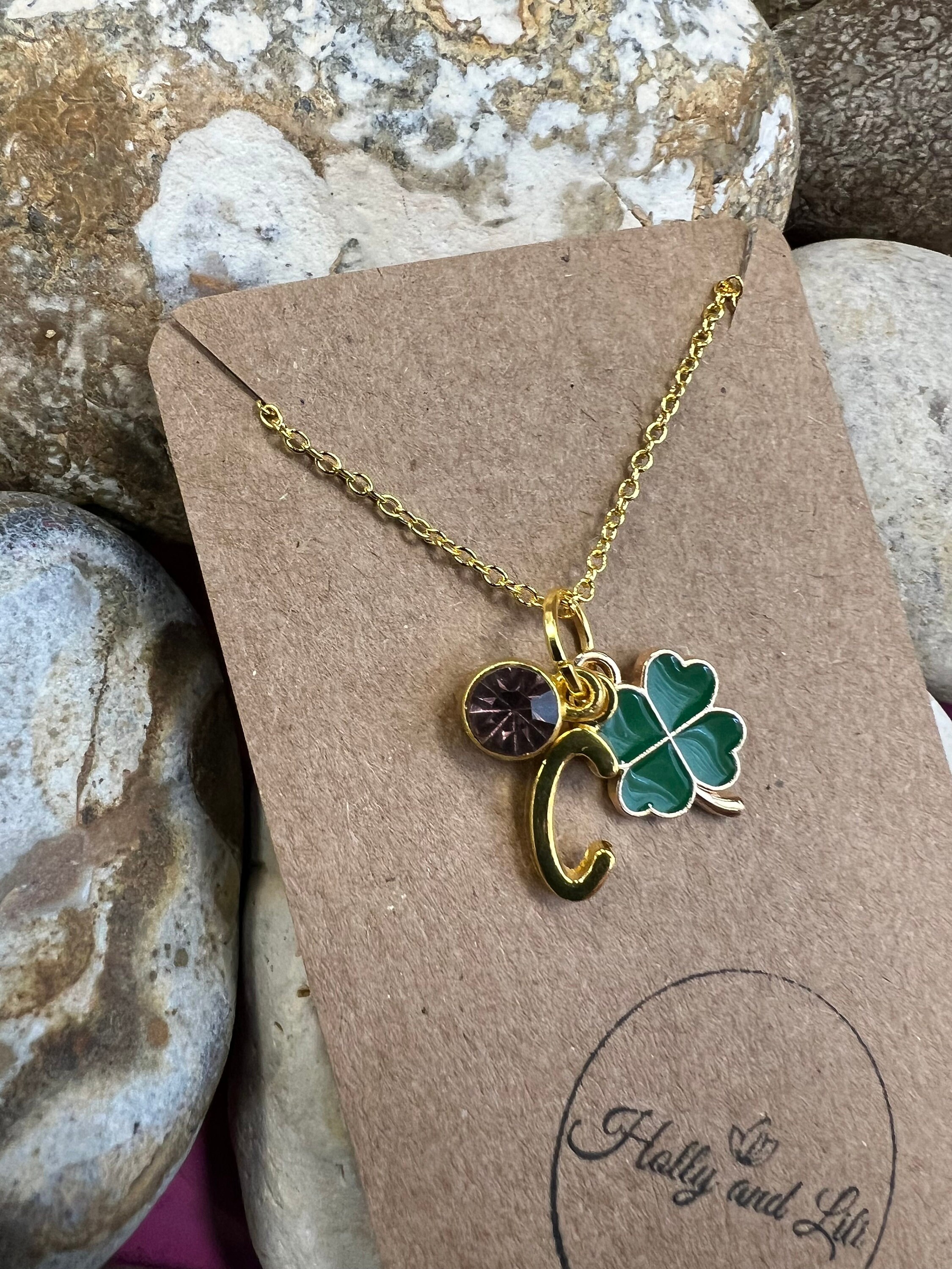 Collana Con Un Pendente Di Quadrifoglio Fortunato Con 7 Pietre Di Nascita E 7 Nomi Personalizzabili Per Donna