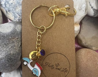 Llavero Vespa personalizado: llavero de moto con dije de piedra de nacimiento